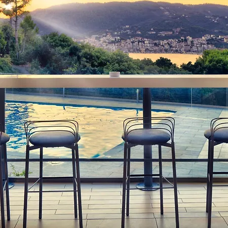 Hotel Punta מלון