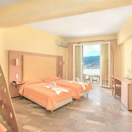 Hotel Punta 4*
