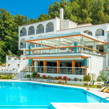 Hotel Punta Hotell 4*