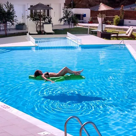 Hotel Punta فندق 4*