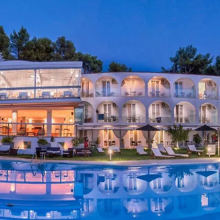 ホテル Hotel Punta 4*