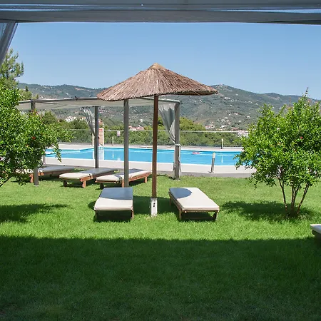 ホテル Hotel Punta 4*