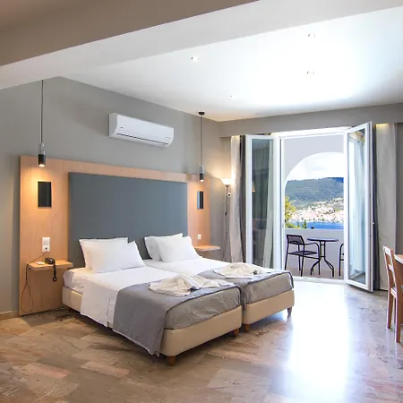 ホテル Hotel Punta 4*