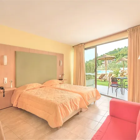 ホテル Hotel Punta 4*